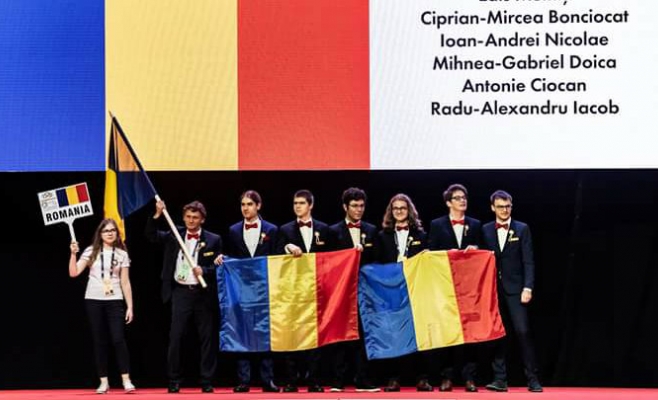 Echipa României a obținut o medalie de aur, una de argint și două de bronz, precum și două mențiuni de onoare la Olimpiada Internațională de Matematică de la Cluj-Napoca