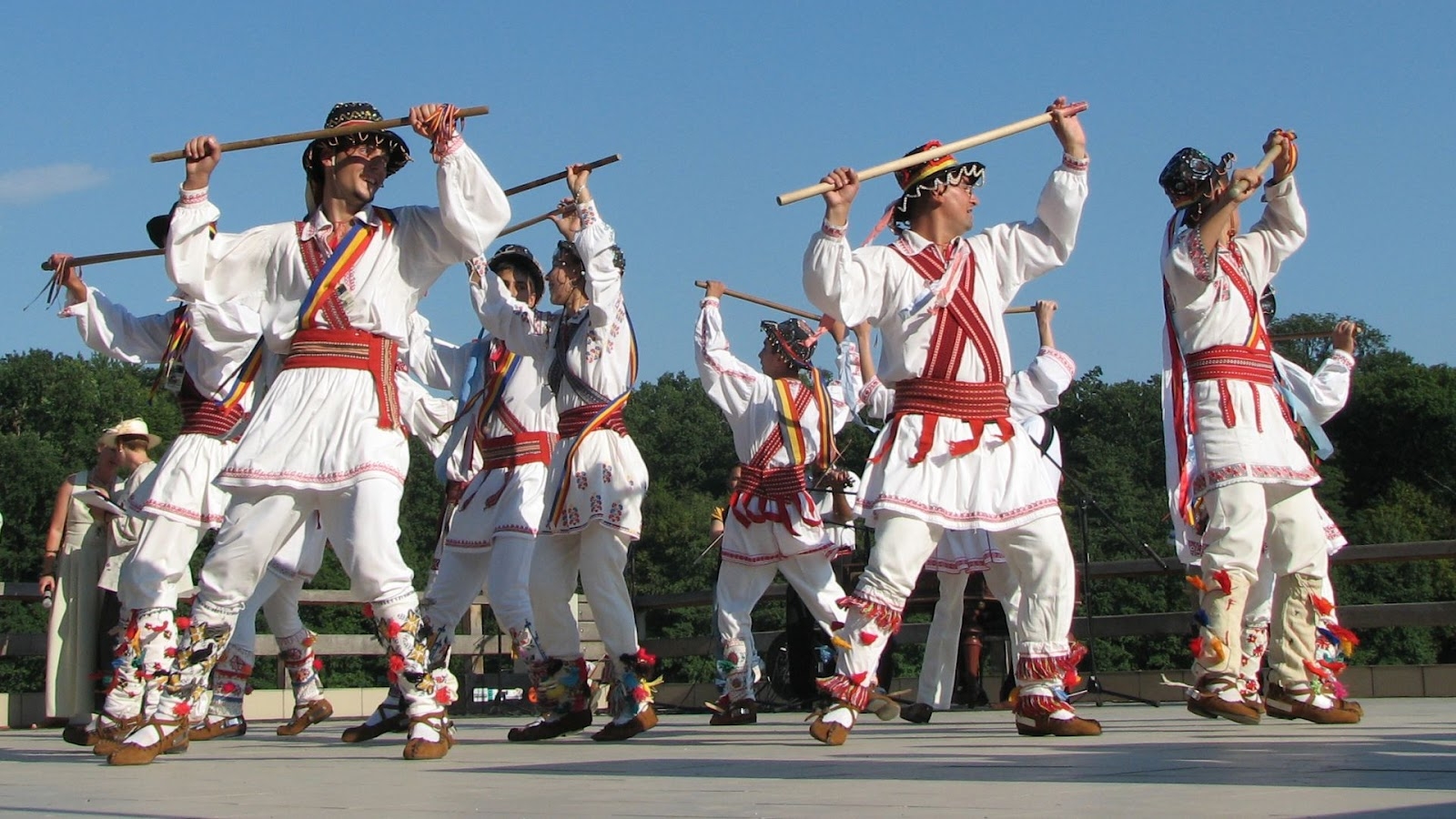 Călușul, obicei popular românesc