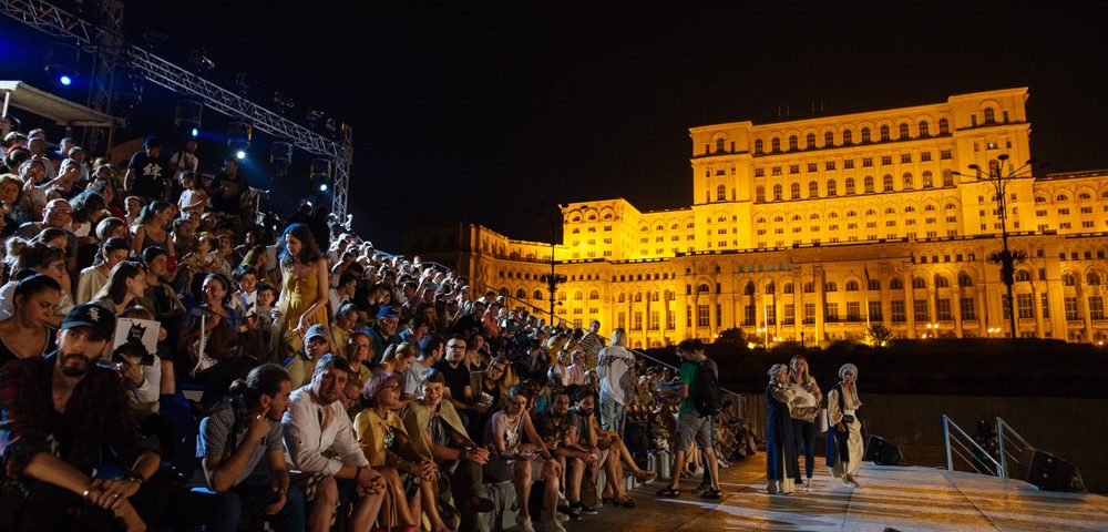 Teatrul Excelsior din Bucureşti a fost inclus în Cartea Recordurilor