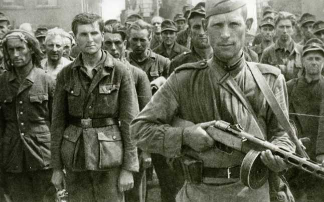 Trupele sovietice care au tranzitat România după 23 august 1944 au lăsat în urmă o serie de crime și abuzuri. Arhivele dezvăluie atrocitățile comise asupra populației civile.